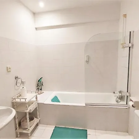 Pool With Botanical Garden * Funchal (Madeira)