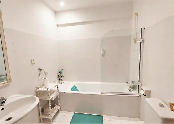 Pool With Botanical Garden * Funchal (Madeira)