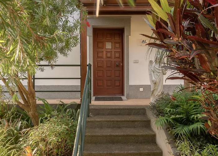 Pool With Botanical Garden Villa