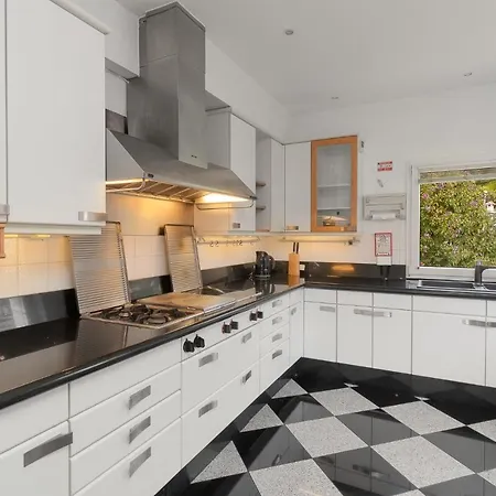 فيلة Pool With Botanical Garden فونشال