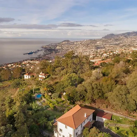 Pool With Botanical Garden فونشال