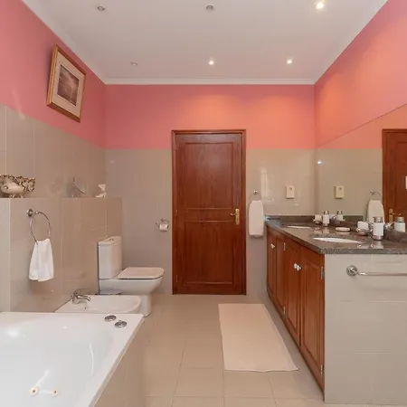 Pool With Botanical Garden فيلة فونشال